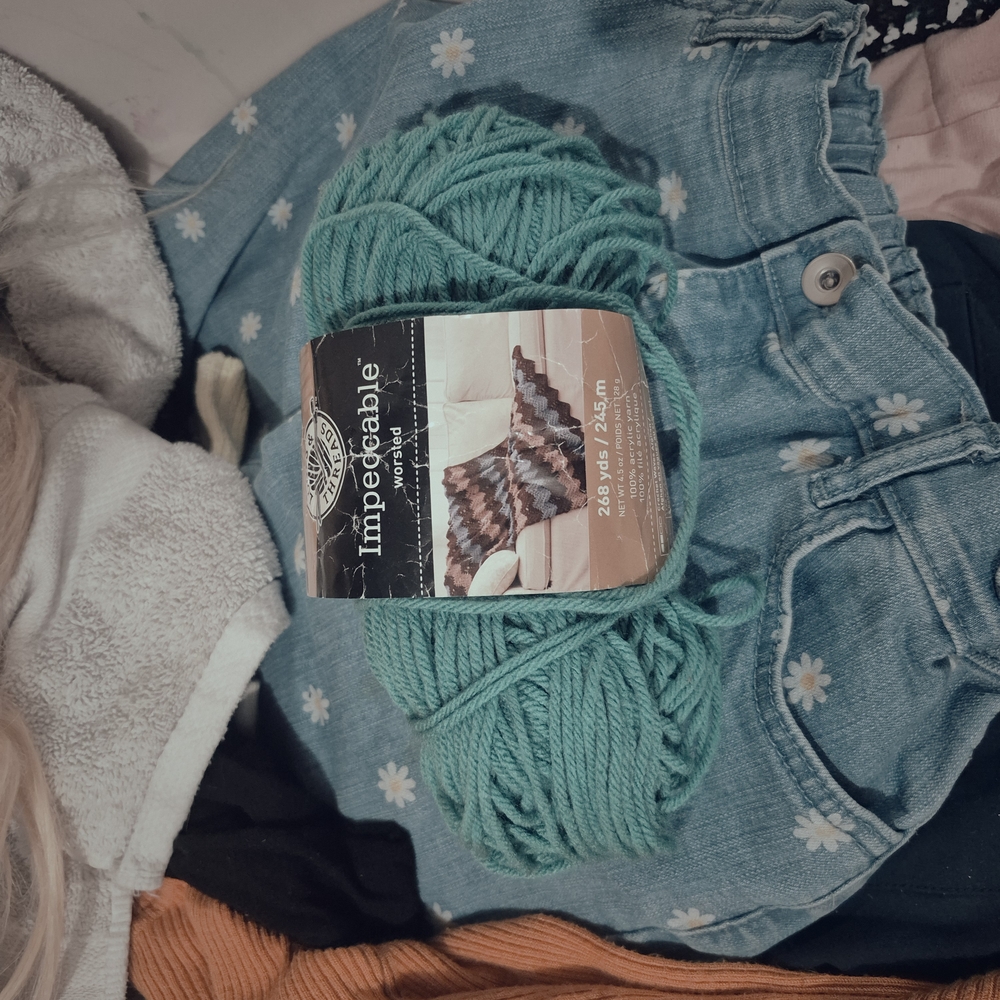 Impeccable Green Yarn for Fiber Arts